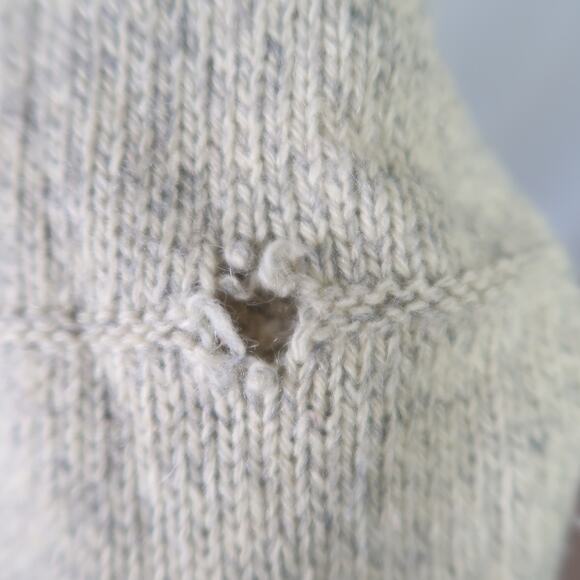 Vintage 80s Woolrich oatmeal cream snowflake wool cardigan sweater M - Picture 6 of 6